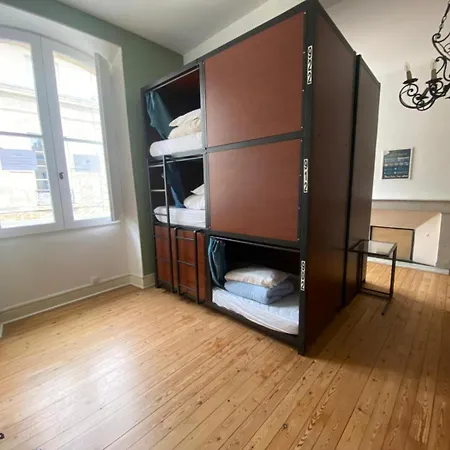Hostel20 بيت شباب بوردو